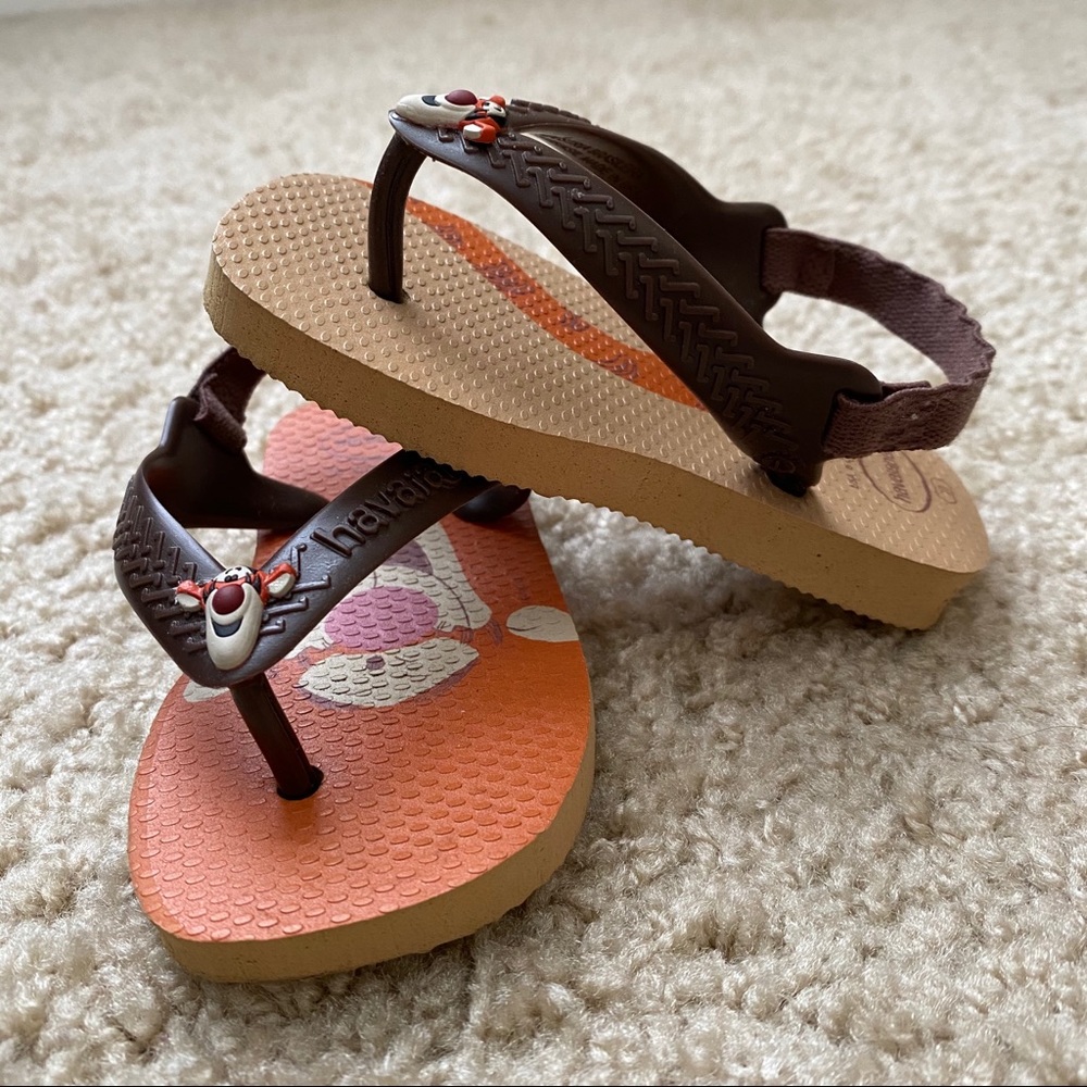 Havianas Tigger Sandals 6C EUC